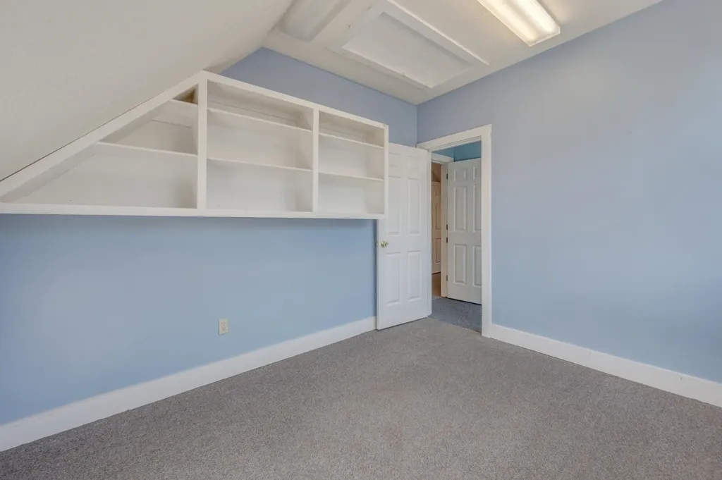 114 East Main Street Bradford NH 03221