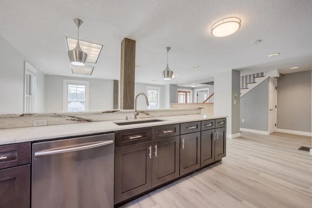 114 East Main Street Bradford NH 03221