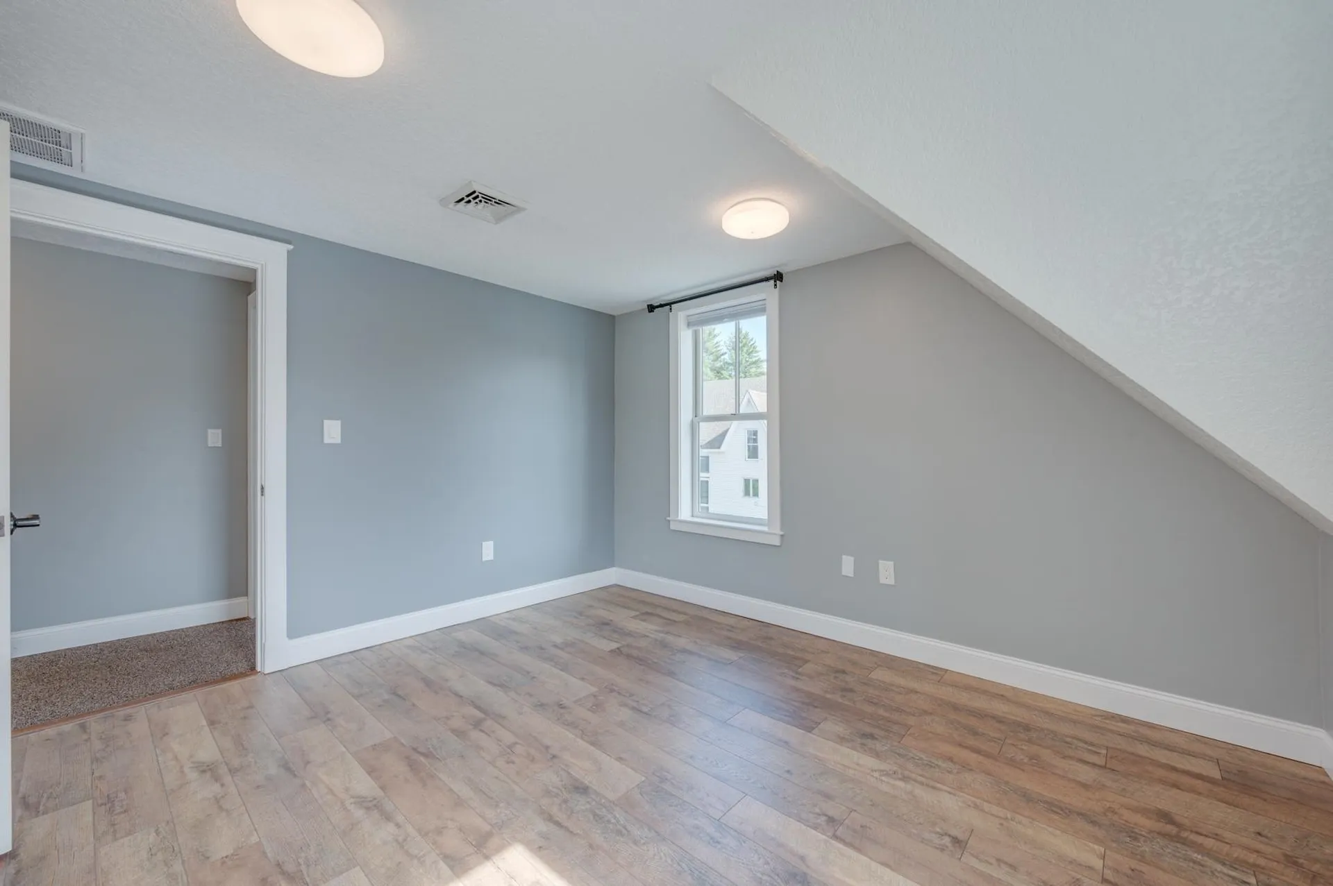 114 East Main Street Bradford NH 03221