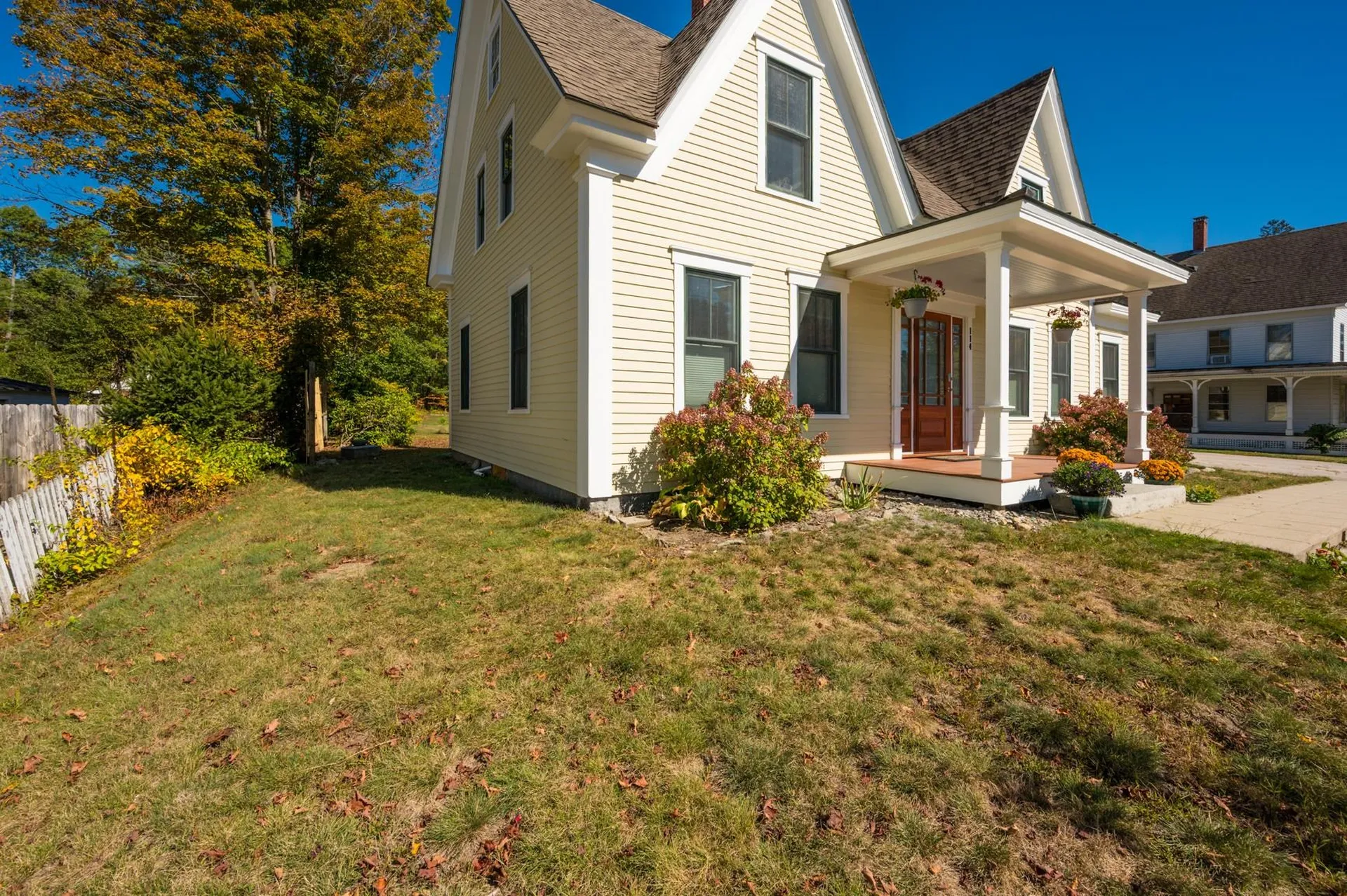 114 East Main Street Bradford NH 03221