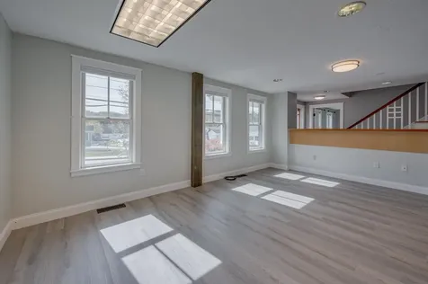 114 East Main Street Bradford NH 03221