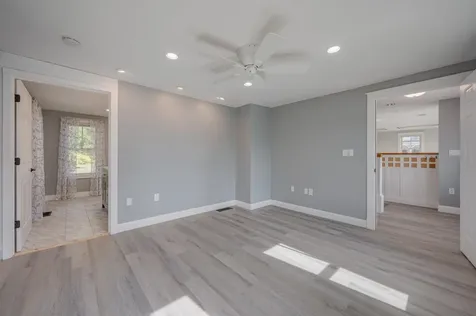 114 East Main Street Bradford NH 03221