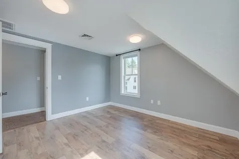 114 East Main Street Bradford NH 03221