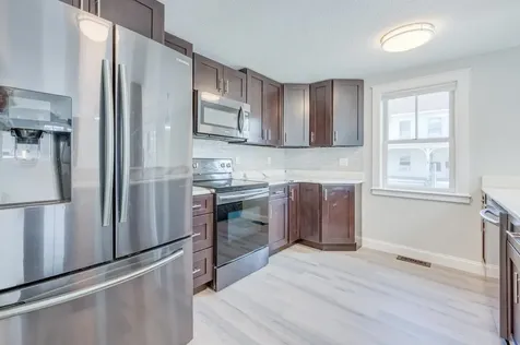 114 East Main Street Bradford NH 03221