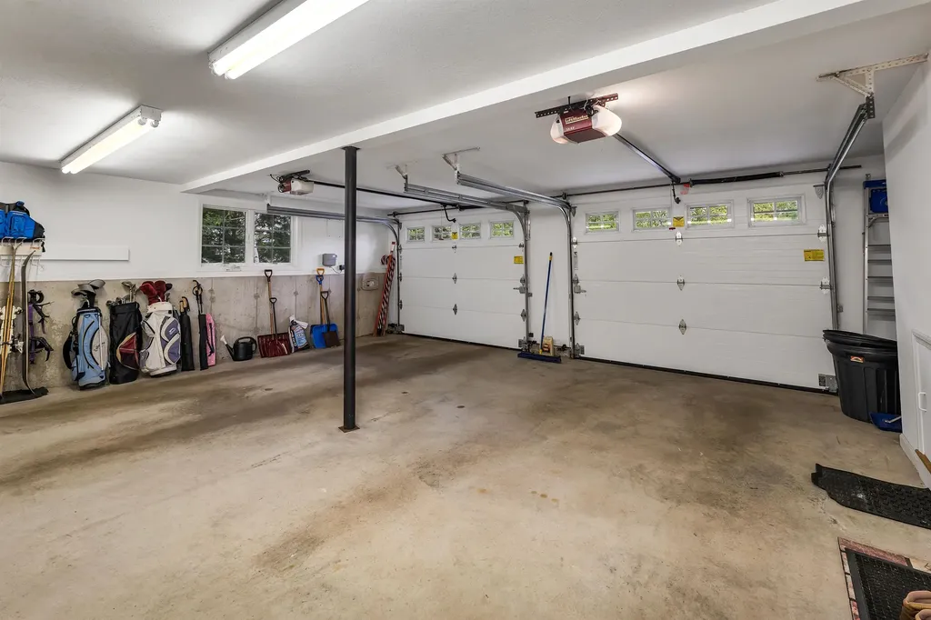 13 Bunker Lane Hales Location NH 03860