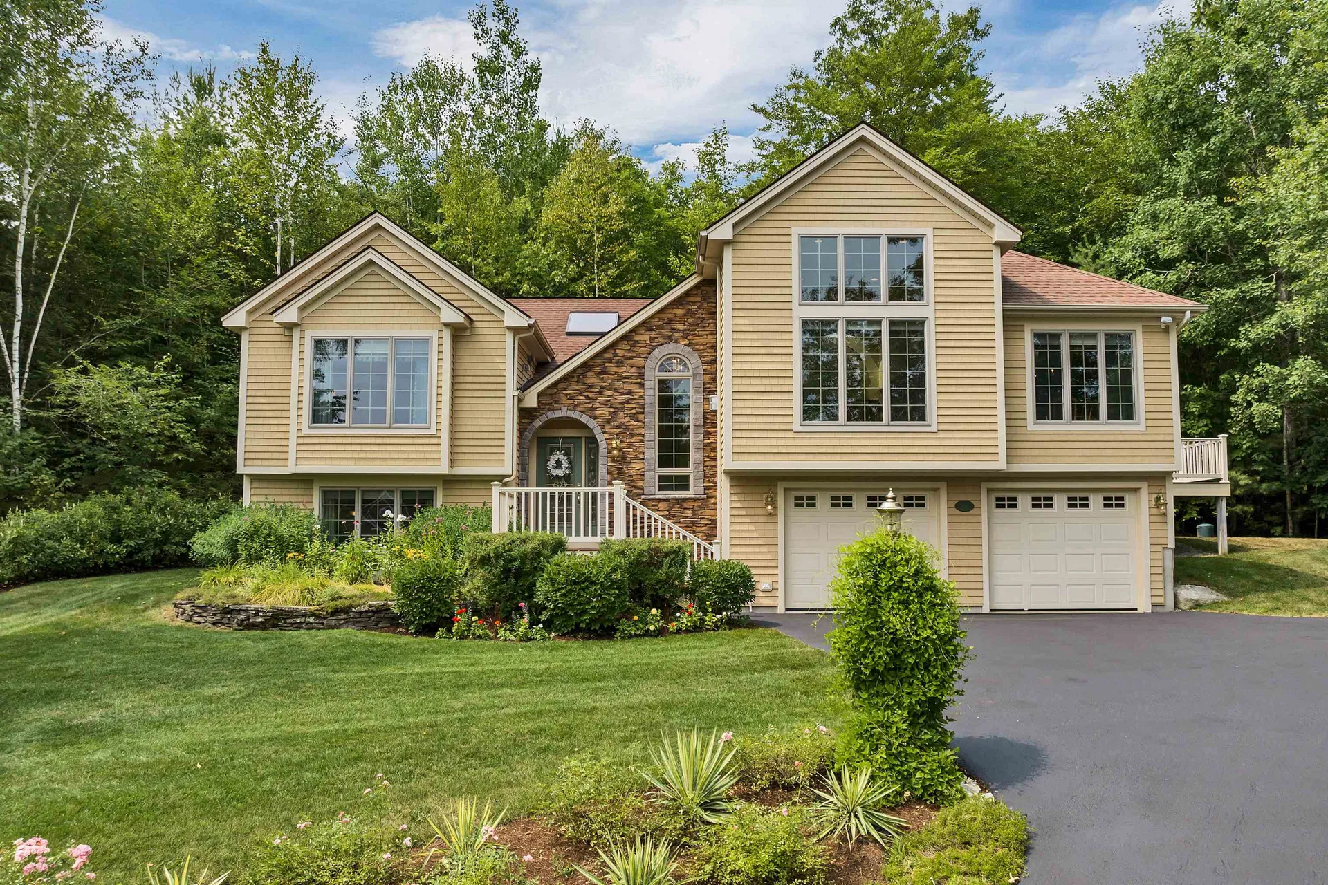 13 Bunker Lane Hales Location NH 03860