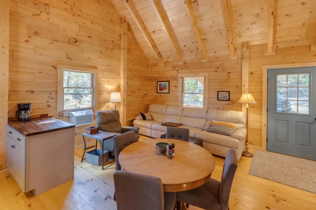 53 Rogers Road Haverhill NH 03785