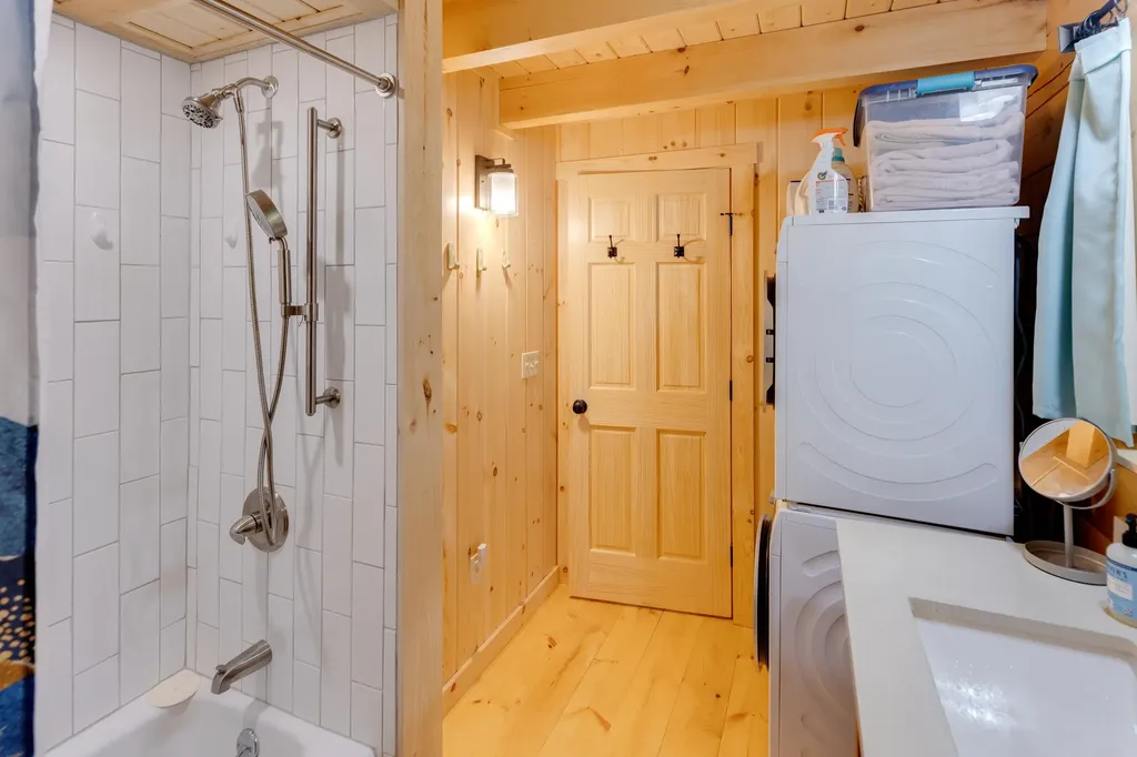 53 Rogers Road Haverhill NH 03785