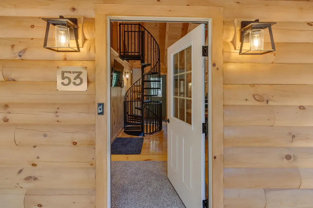 53 Rogers Road Haverhill NH 03785