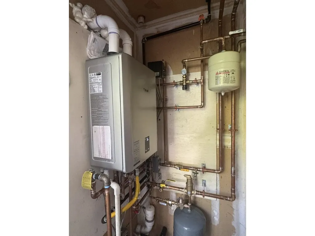 96 Northshore Drive Burlington VT 05408