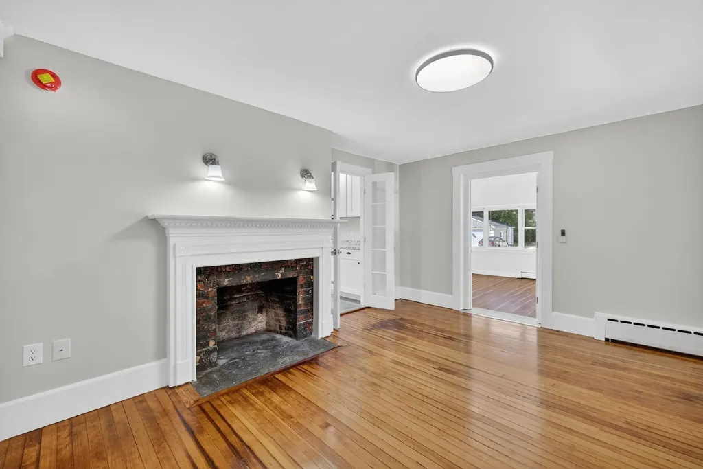 16-18 Perry Avenue Nashua NH 03060