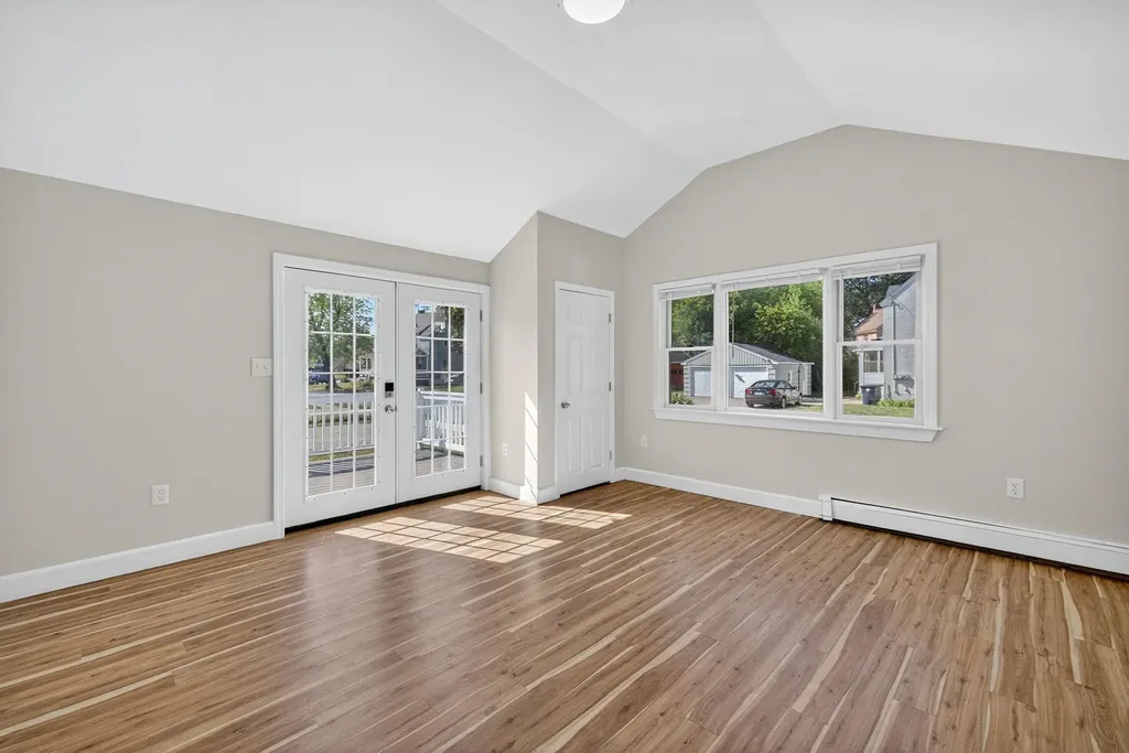 16-18 Perry Avenue Nashua NH 03060