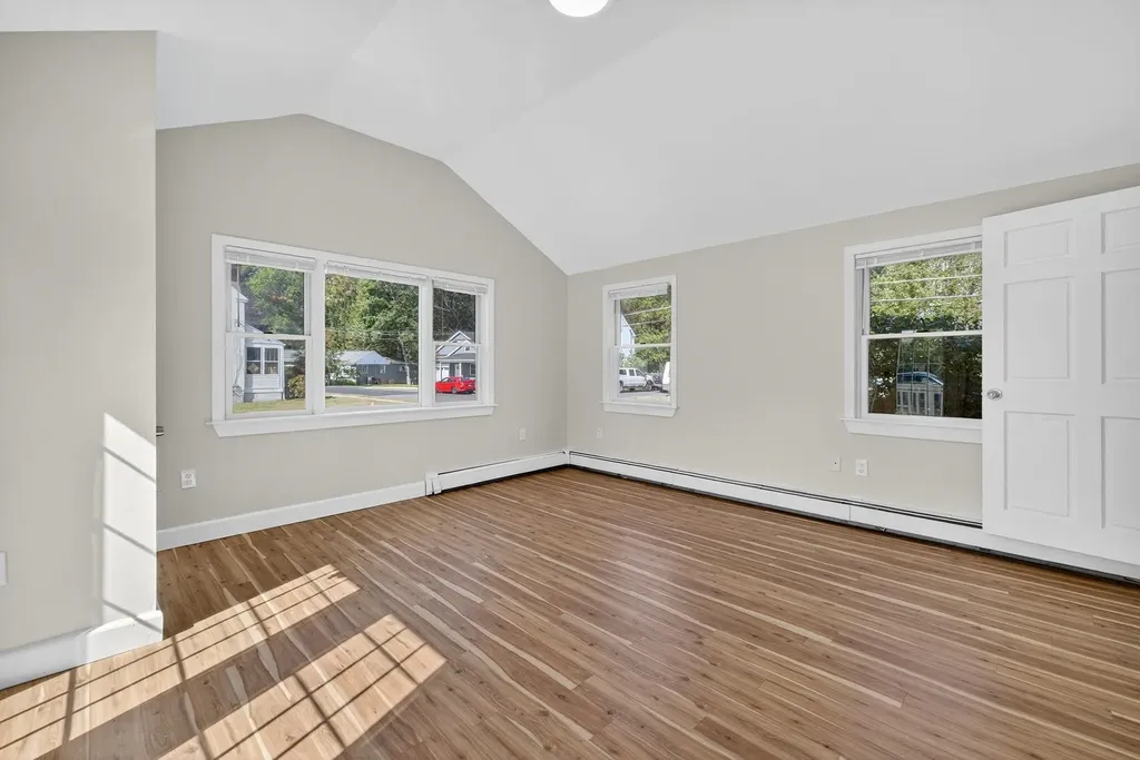 16-18 Perry Avenue Nashua NH 03060