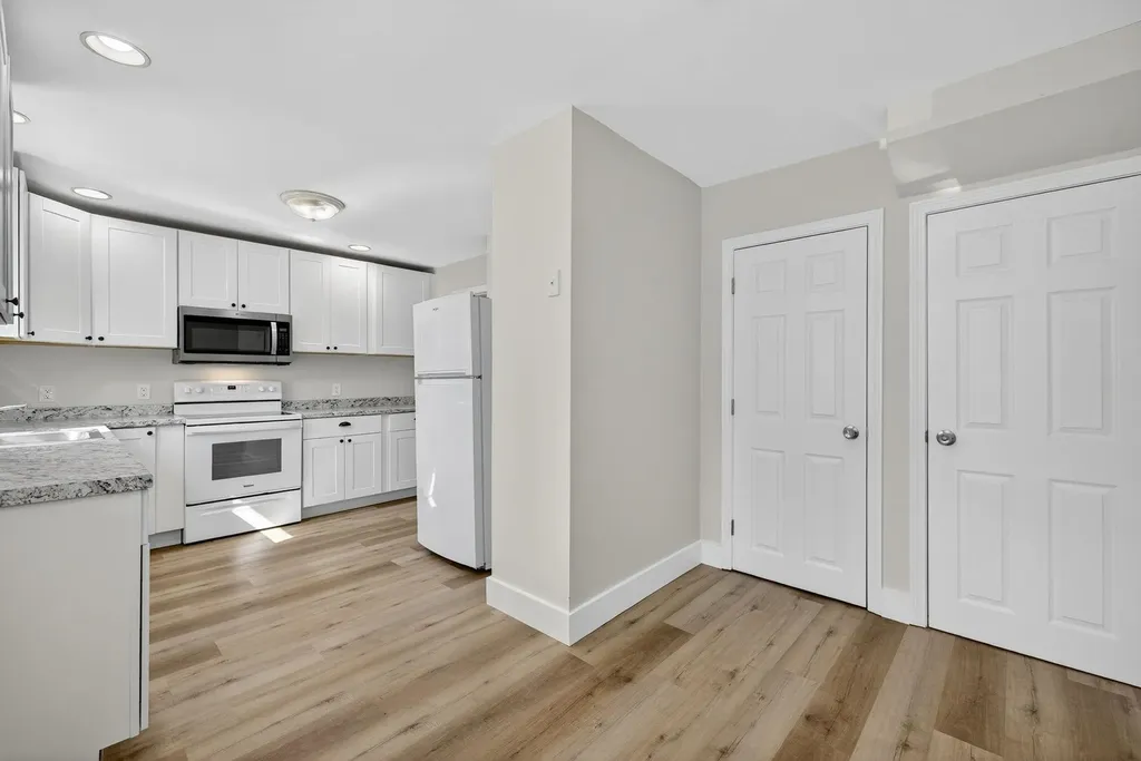 16-18 Perry Avenue Nashua NH 03060