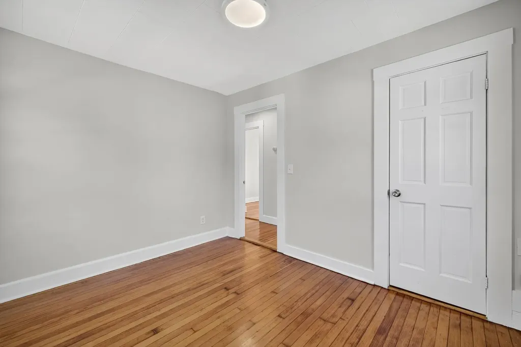 16-18 Perry Avenue Nashua NH 03060
