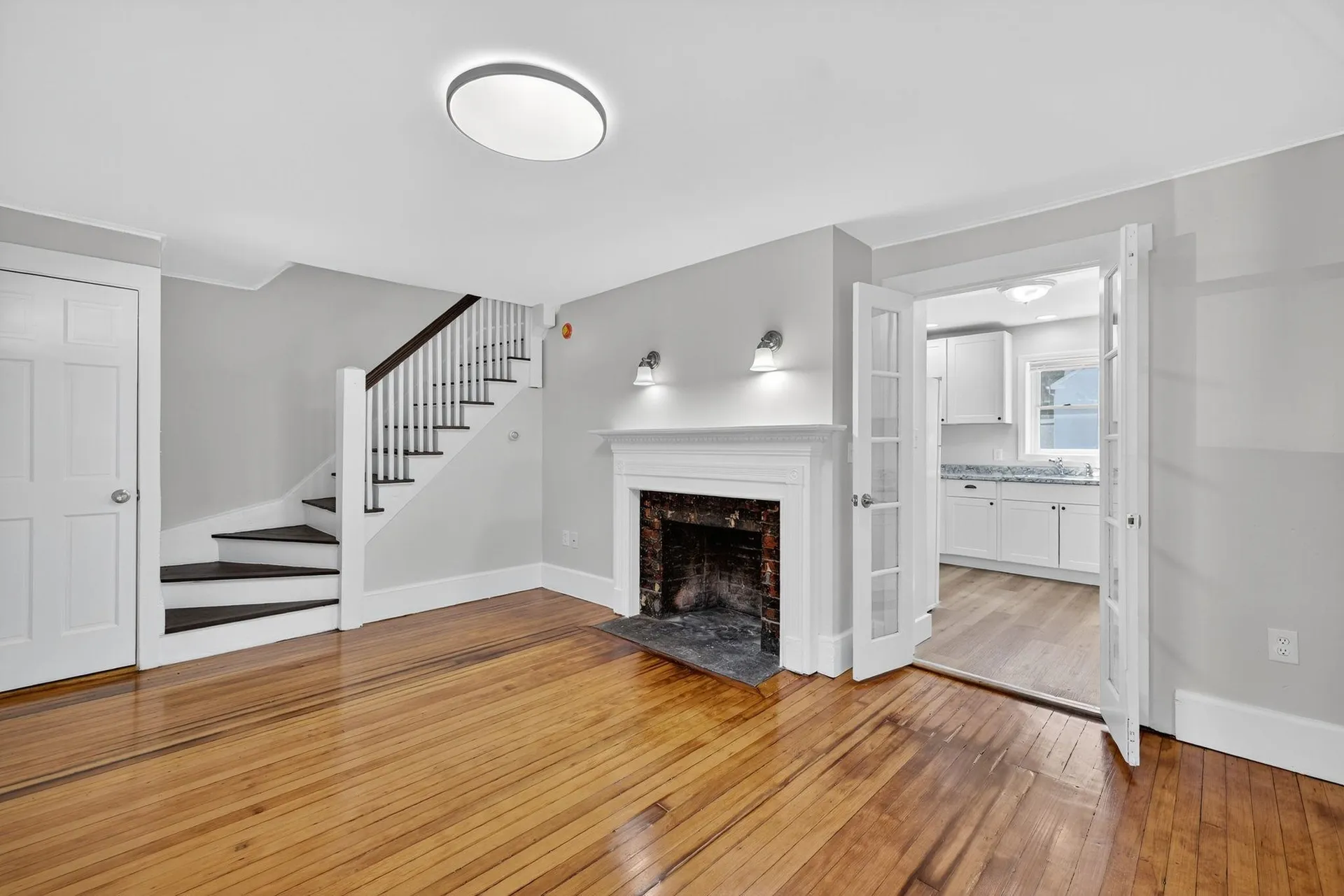 16-18 Perry Avenue Nashua NH 03060