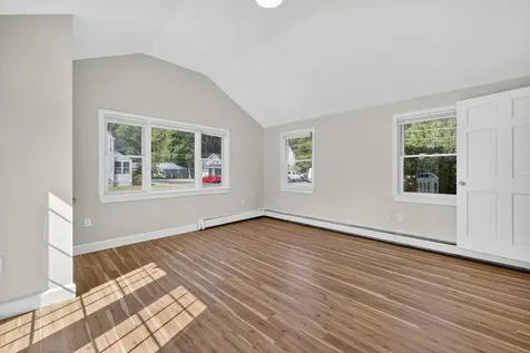 16-18 Perry Avenue Nashua NH 03060