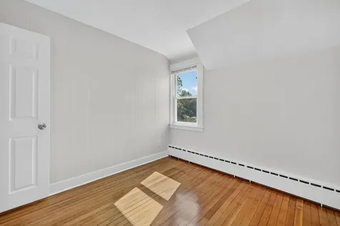 16-18 Perry Avenue Nashua NH 03060