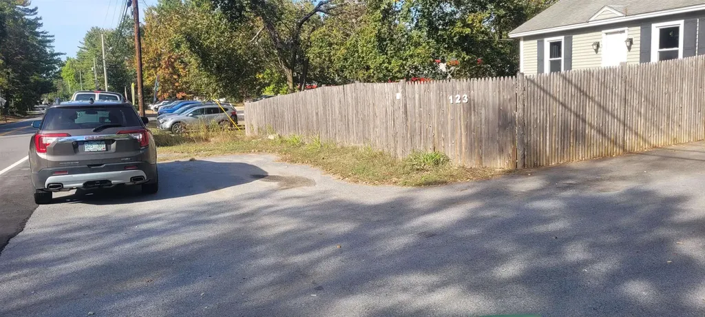 123 West River Road Hooksett NH 03106