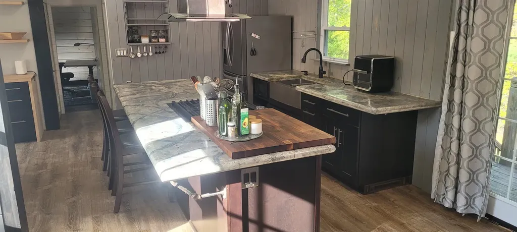 123 West River Road Hooksett NH 03106