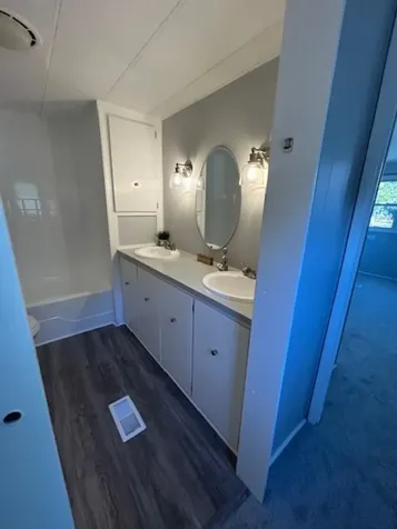 512 Canterbury Drive Exeter NH 03833