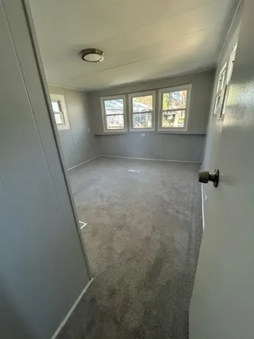 512 Canterbury Drive Exeter NH 03833