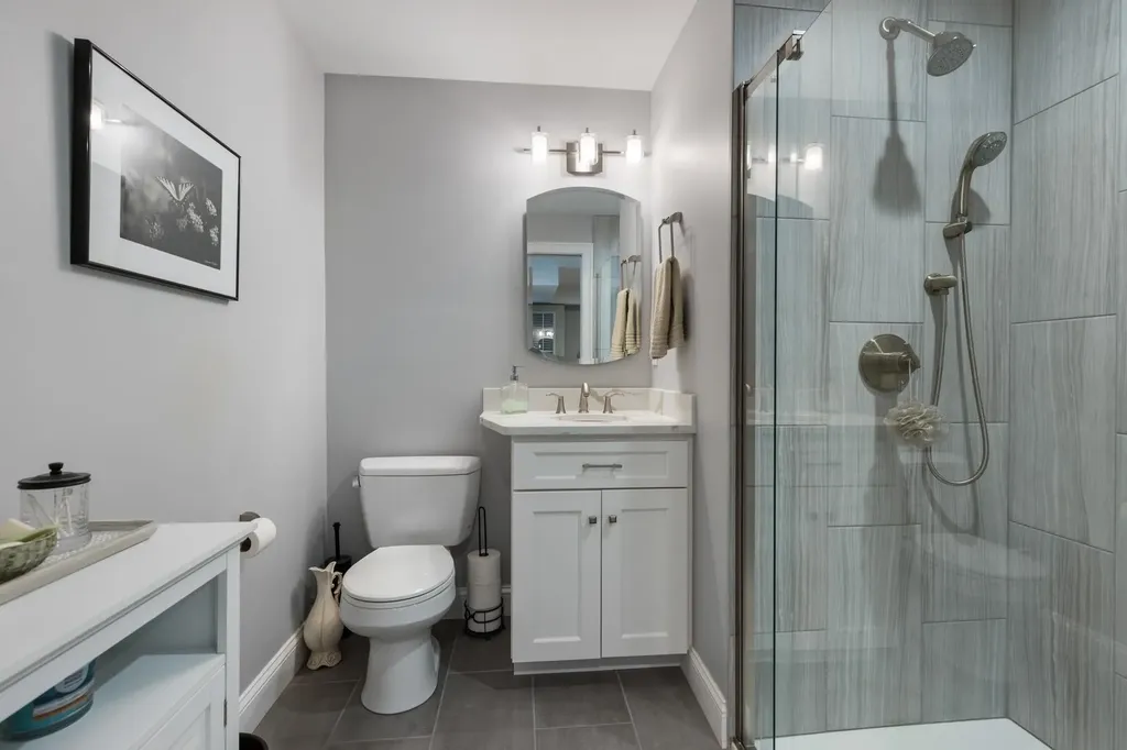 16 Runaway Road Newfields NH 03856