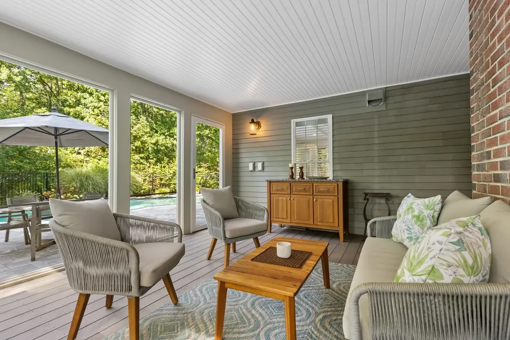 16 Runaway Road Newfields NH 03856