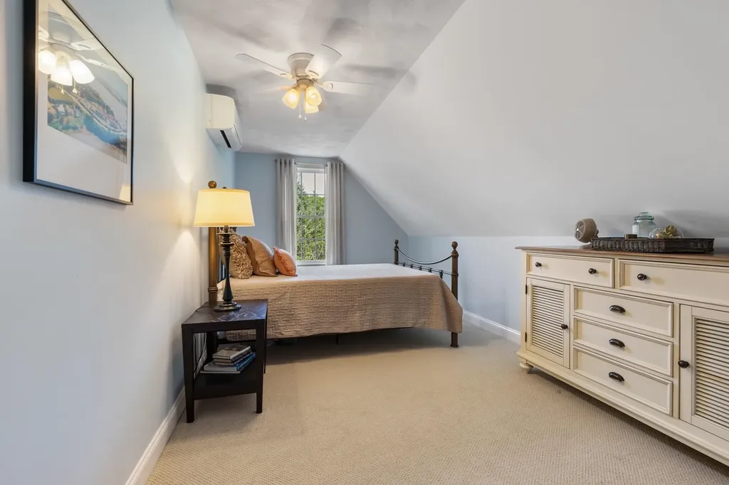 16 Runaway Road Newfields NH 03856