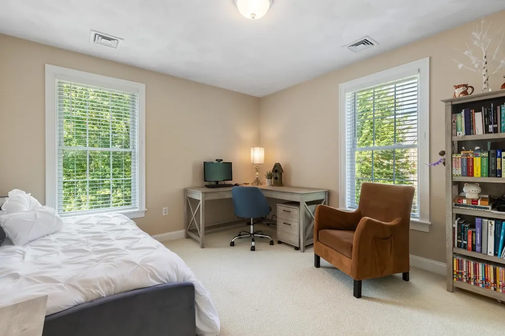 16 Runaway Road Newfields NH 03856