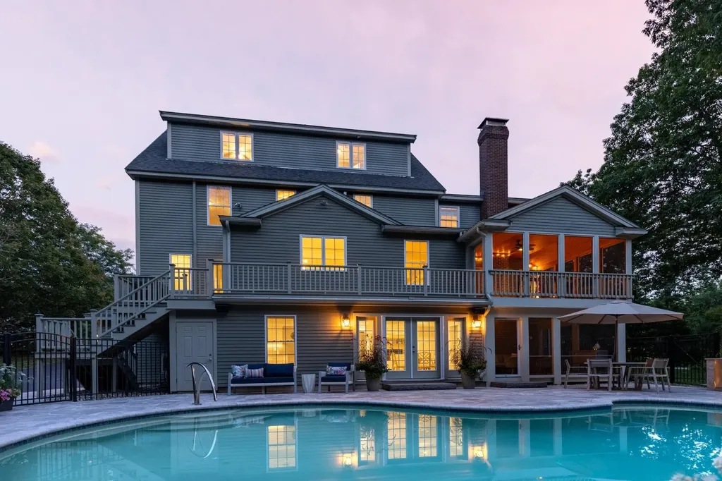 16 Runaway Road Newfields NH 03856