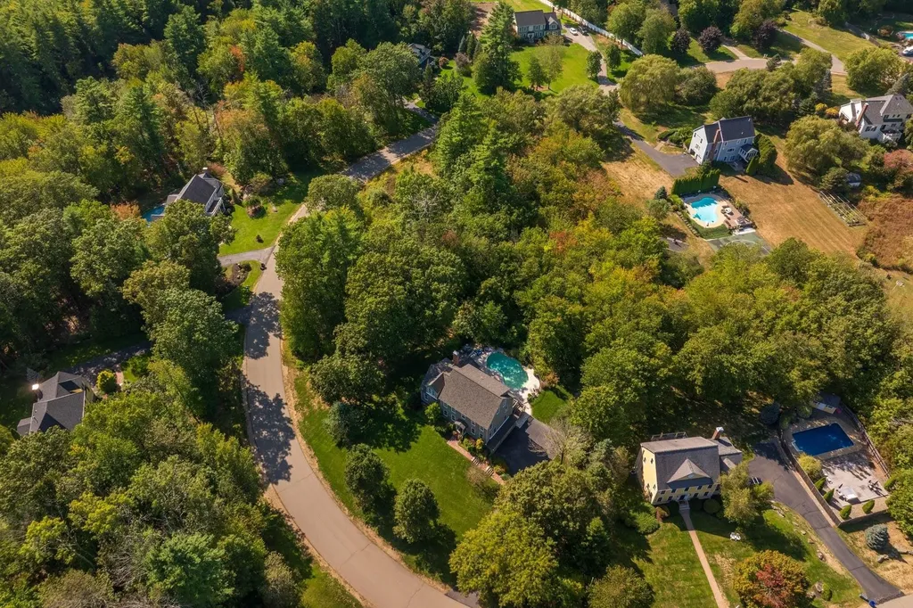 16 Runaway Road Newfields NH 03856