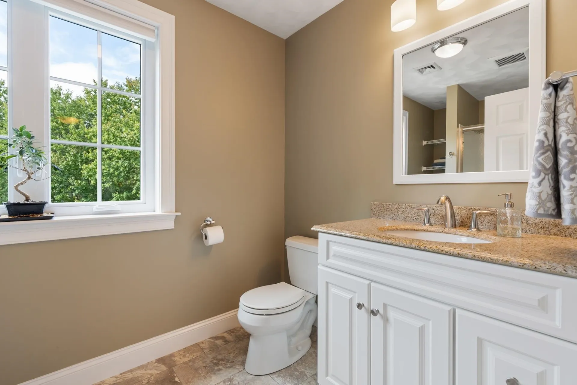 16 Runaway Road Newfields NH 03856