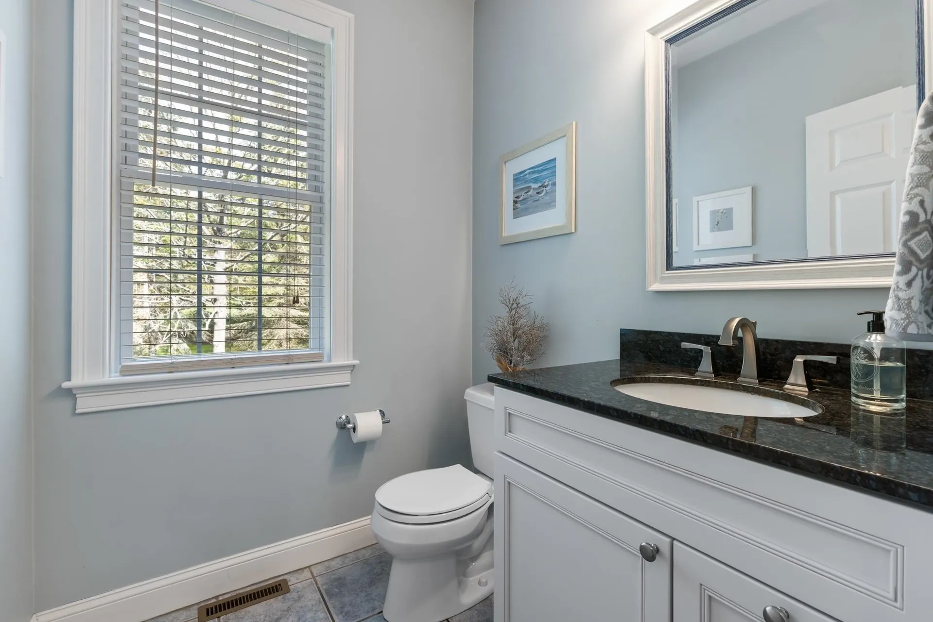 16 Runaway Road Newfields NH 03856