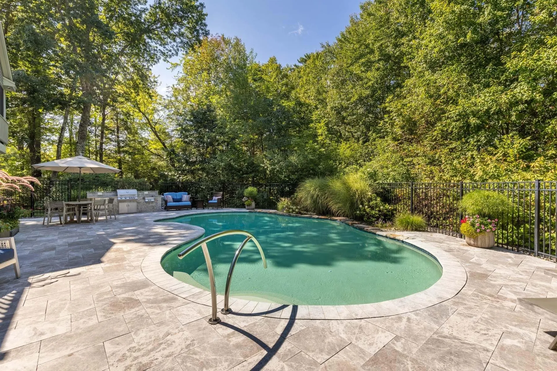 16 Runaway Road Newfields NH 03856