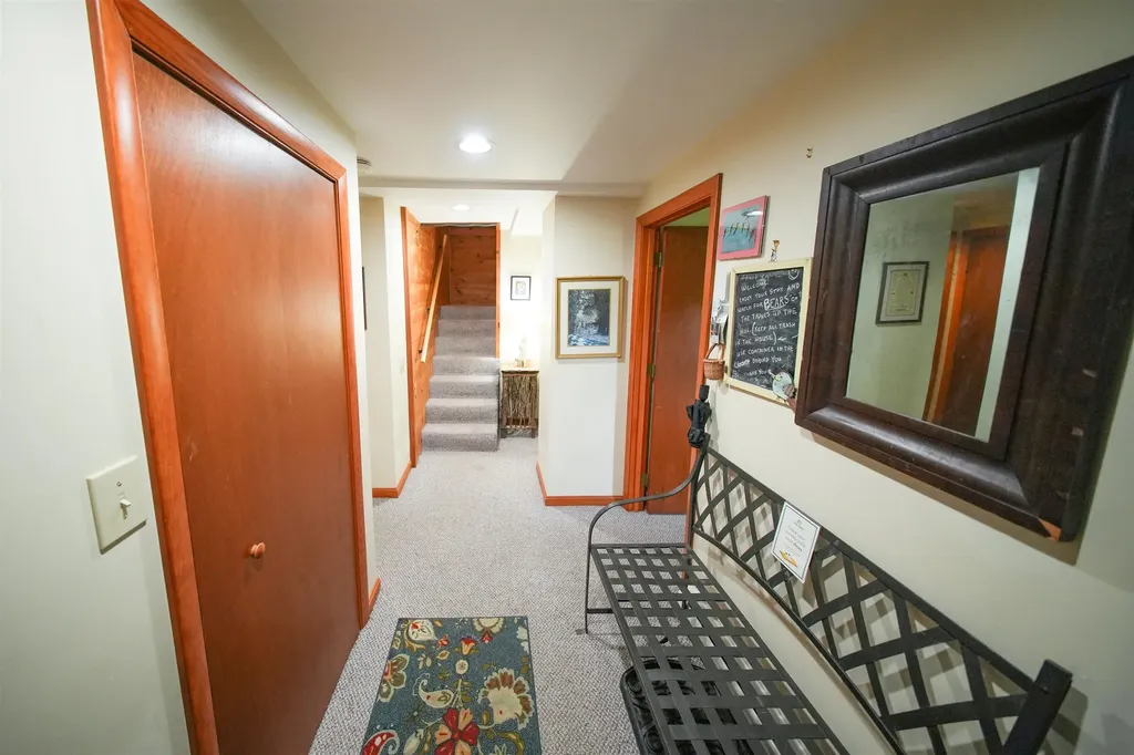 211 Wood Road Hartford VT 05059