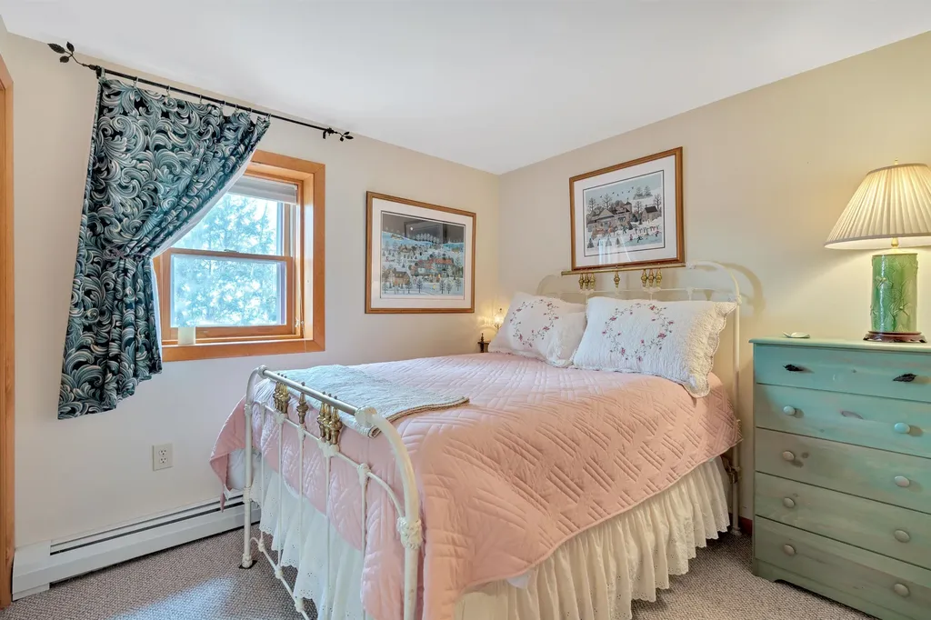 211 Wood Road Hartford VT 05059