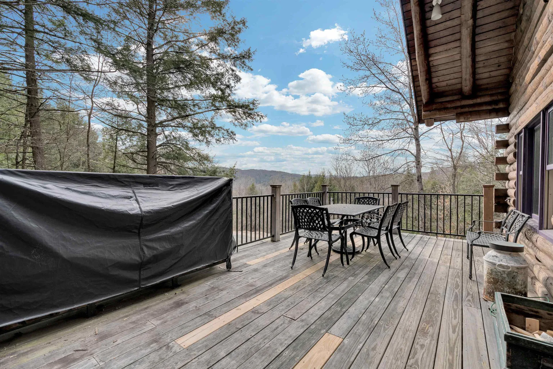 211 Wood Road Hartford VT 05059