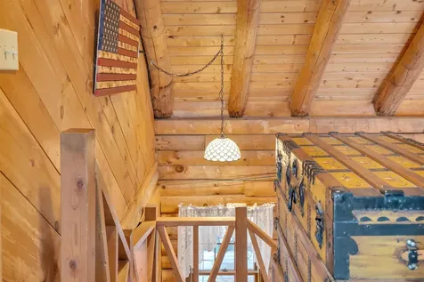 211 Wood Road Hartford VT 05059