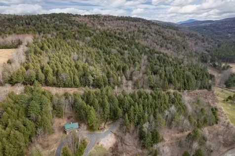 211 Wood Road Hartford VT 05059