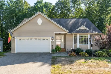 6 Blueberry Lane East Kingston NH 03827