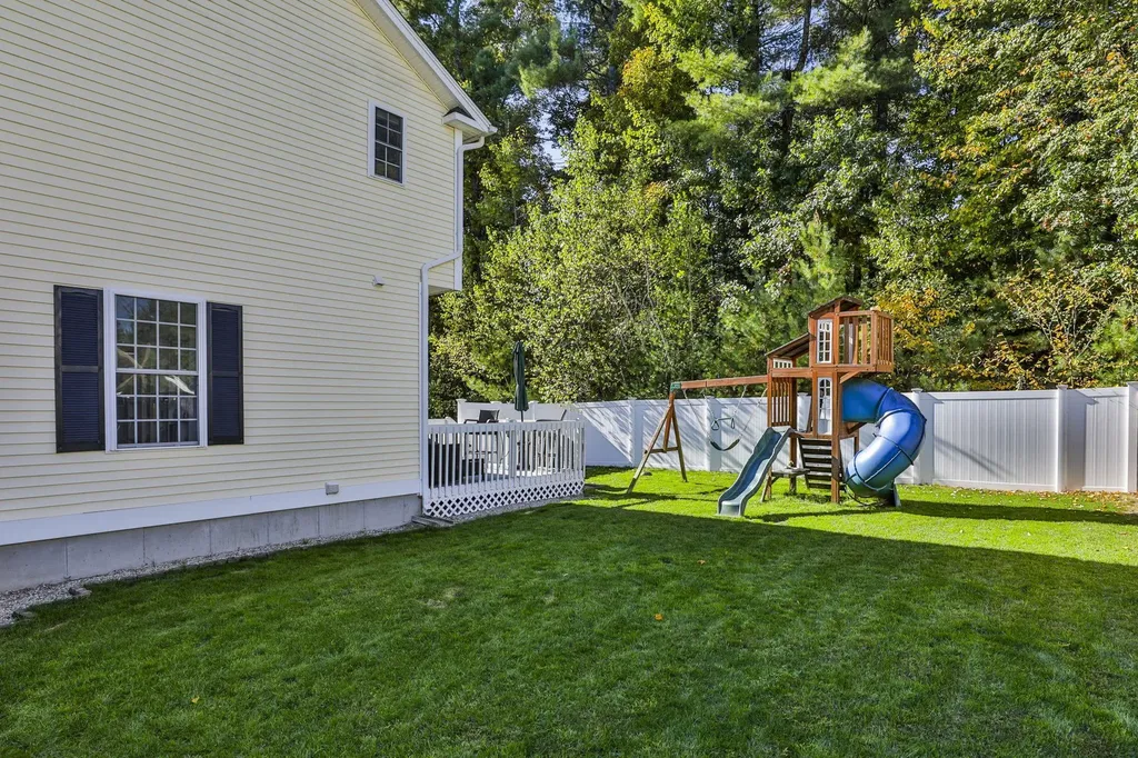 56 Greenfield Parkway Bedford NH 03110