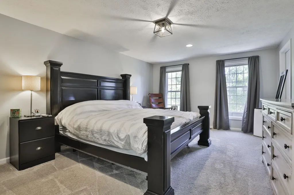 56 Greenfield Parkway Bedford NH 03110