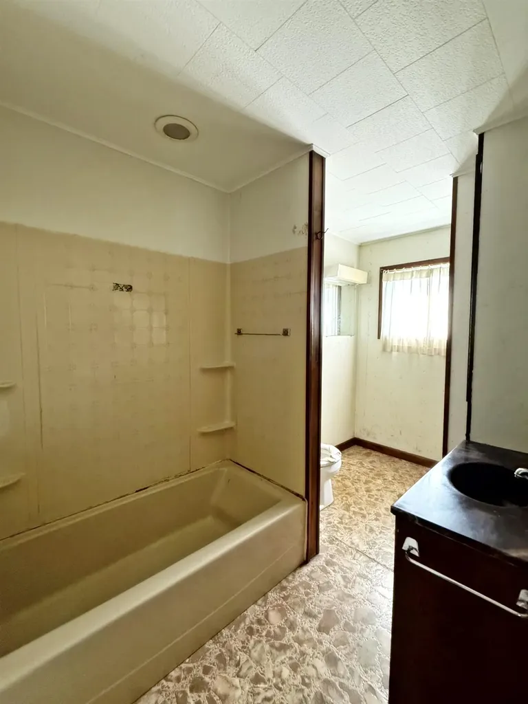 4065 Vt Route 105 Newport Town VT 05857