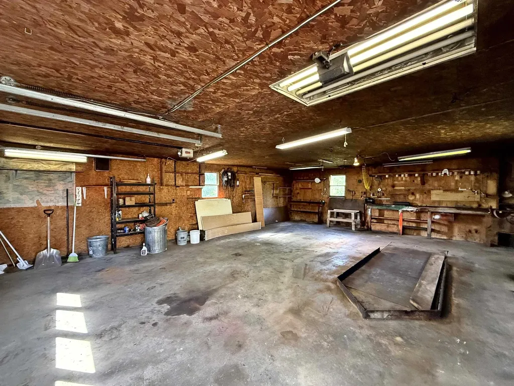 4065 Vt Route 105 Newport Town VT 05857