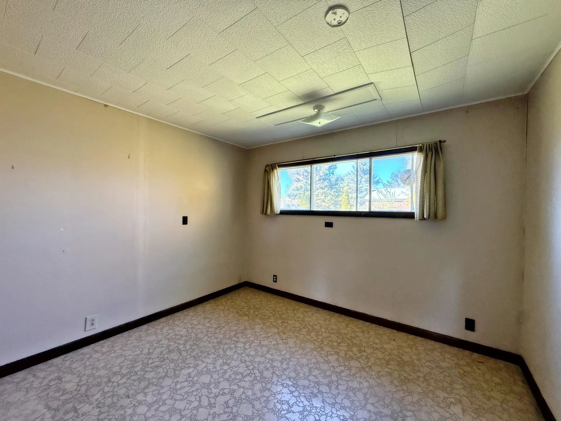 4065 Vt Route 105 Newport Town VT 05857