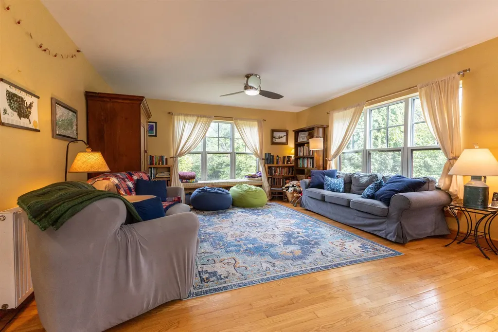 89 Steele Road Peterborough NH 03458