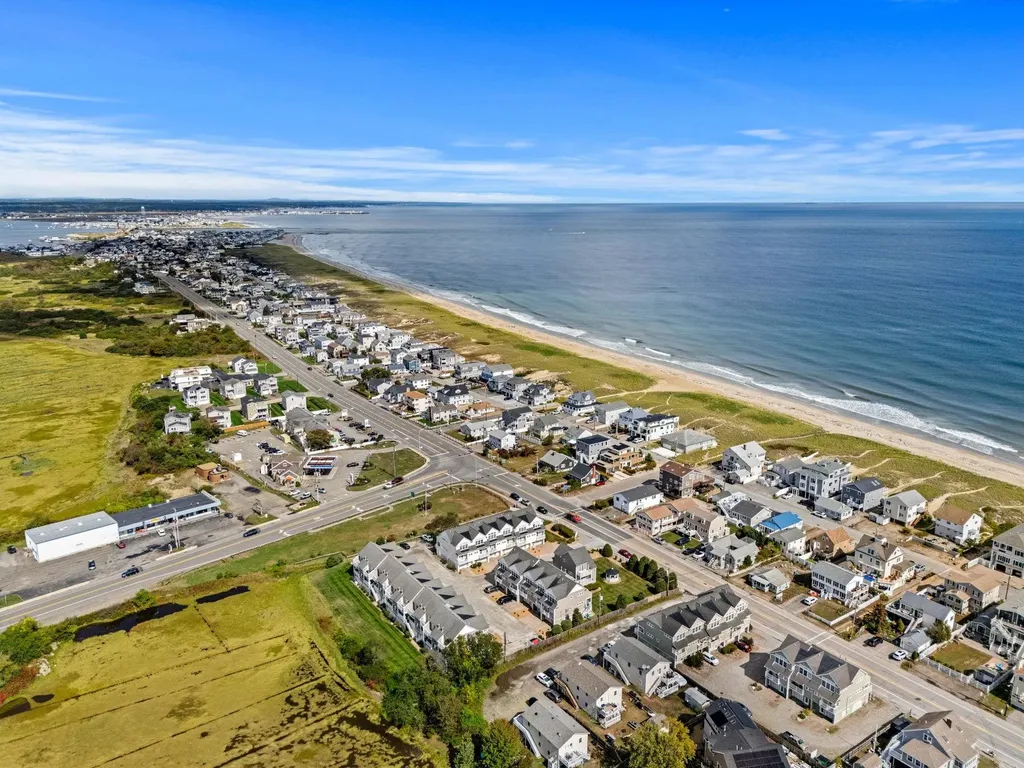 595 North End Boulevard Salisbury MA 01952