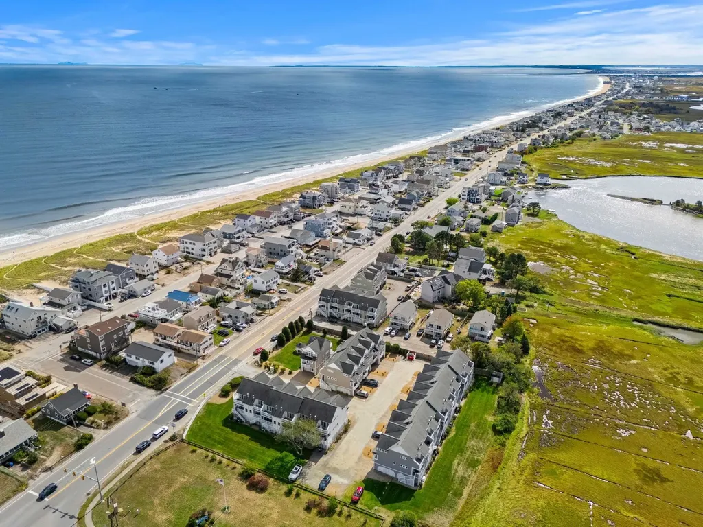 595 North End Boulevard Salisbury MA 01952