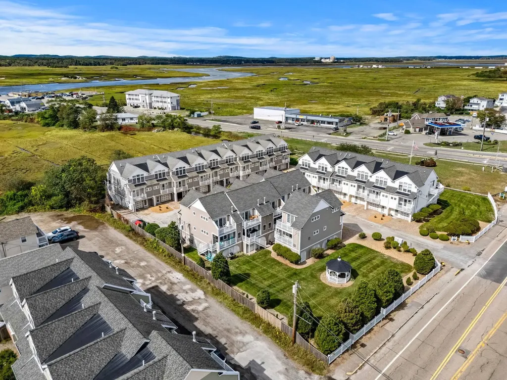 595 North End Boulevard Salisbury MA 01952